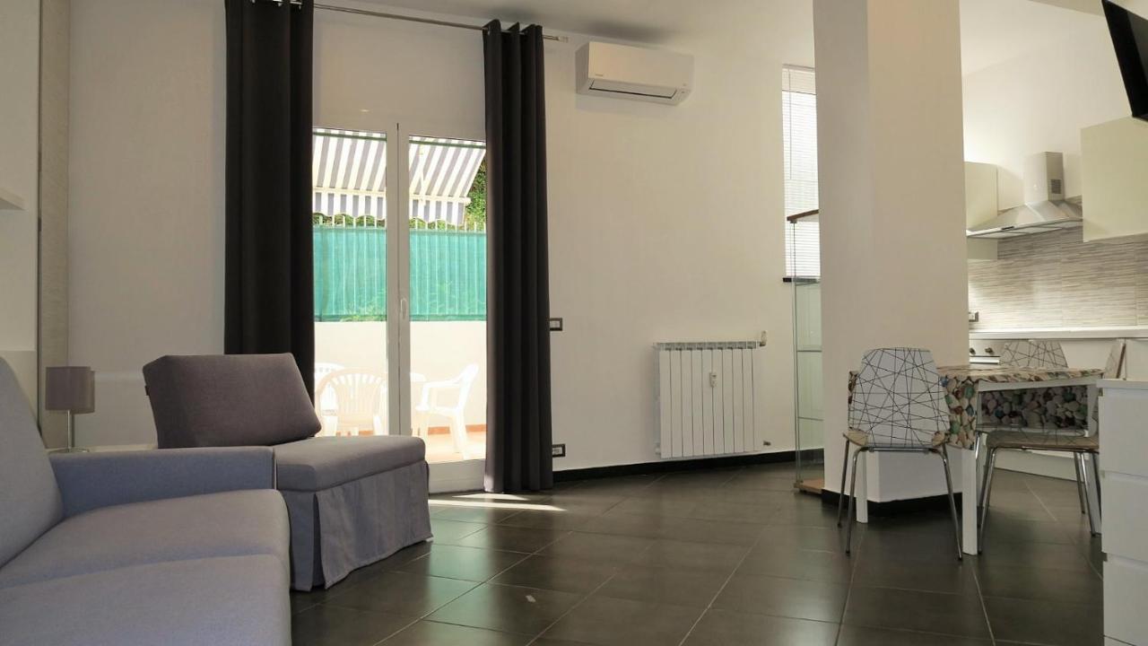 סאבונה Karina, To The Beach With Terrace And Private Parking מראה חיצוני תמונה
