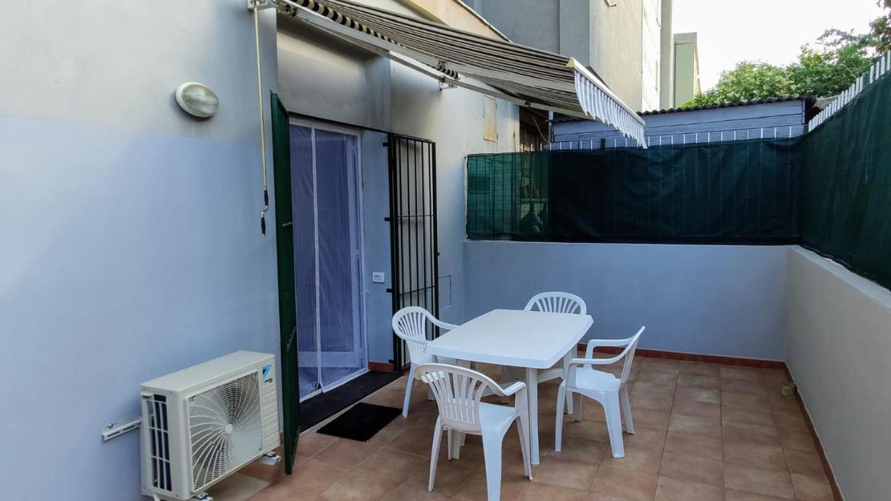 סאבונה Karina, To The Beach With Terrace And Private Parking מראה חיצוני תמונה