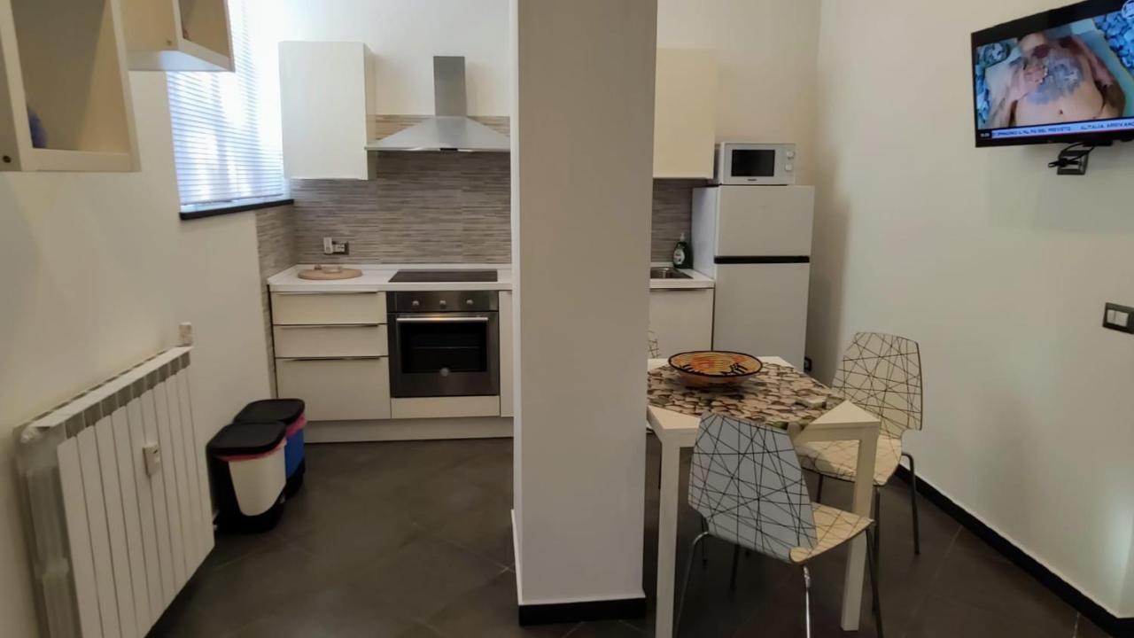 סאבונה Karina, To The Beach With Terrace And Private Parking מראה חיצוני תמונה