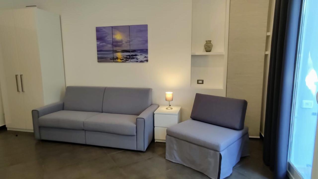 סאבונה Karina, To The Beach With Terrace And Private Parking מראה חיצוני תמונה